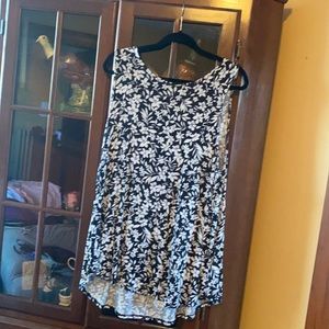 Black and White Floral Tank